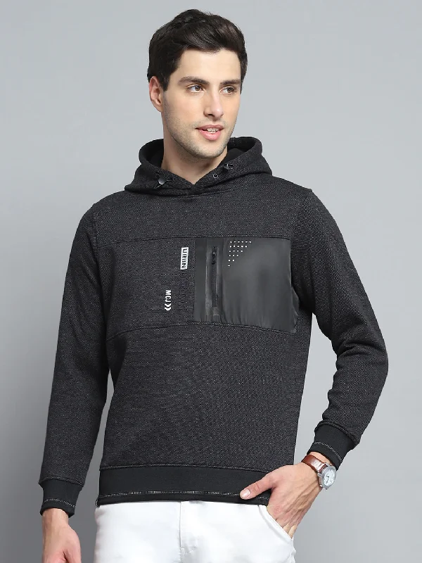 Men Black Printed Hooded Full Sleeve Sweatshirt