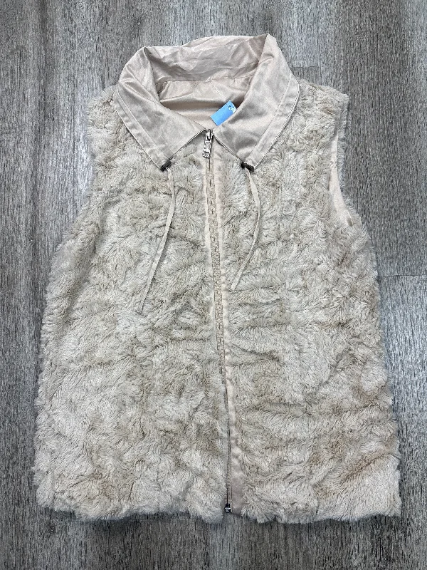 Vest Faux Fur & Sherpa By Clothes Mentor In Tan, Size: Xs