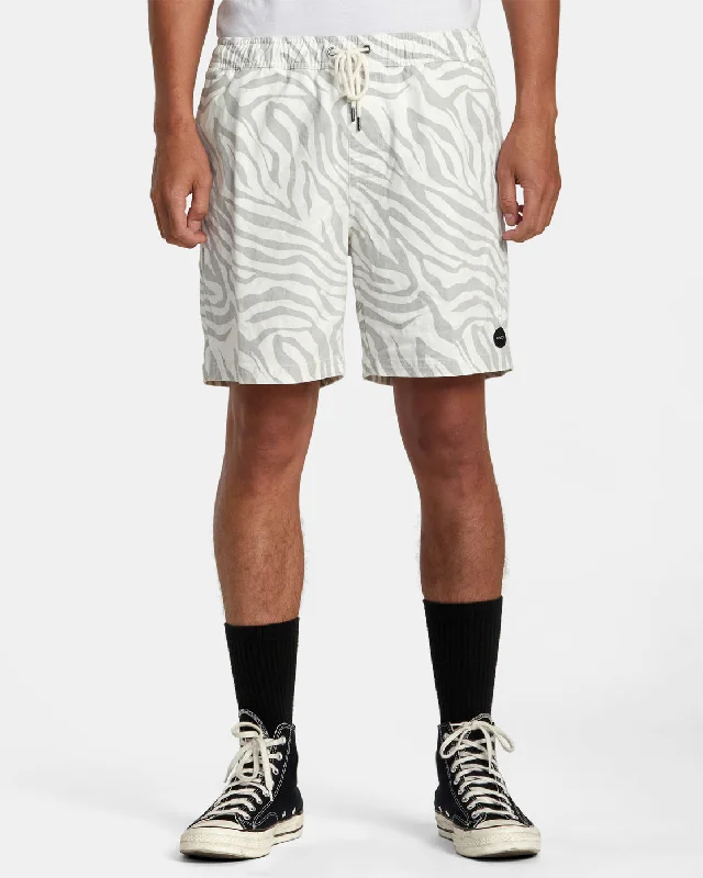 Escape Print 17" Shorts - White