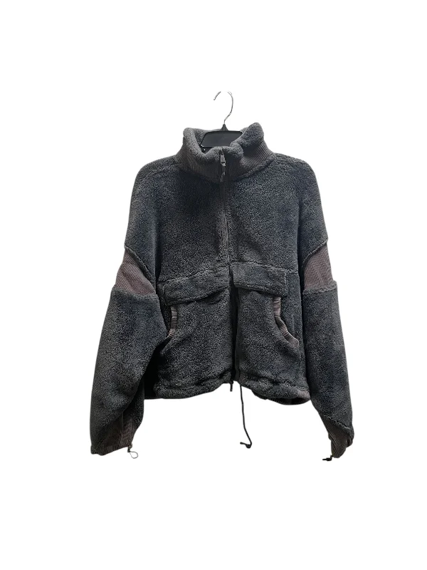 Jacket Faux Fur & Sherpa By Free People In Grey, Size: M